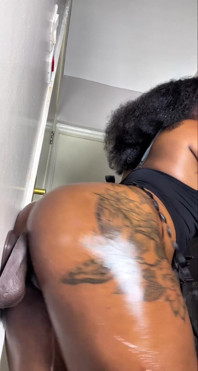 Black Girl with Big Ass Fucks Herself Doggystyle