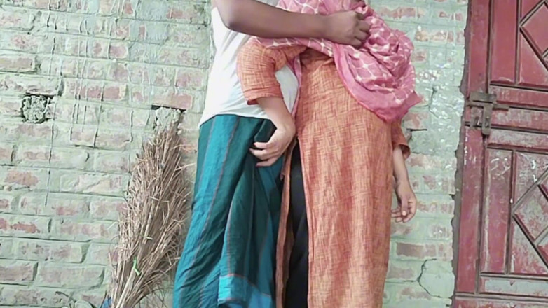 NixLeno: 인도 의붓오빠와 이복 누이의 쪼이는 보지 야외 섹스 비디오, 인도 핫한 이복 누이 XXX 비디오