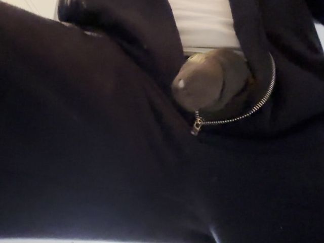 Fast Morning Handjob (BBC Joss Lescaf)