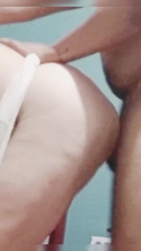 Melhor sexo de cachorro para madrasta e meia-irmã com sexo tabu