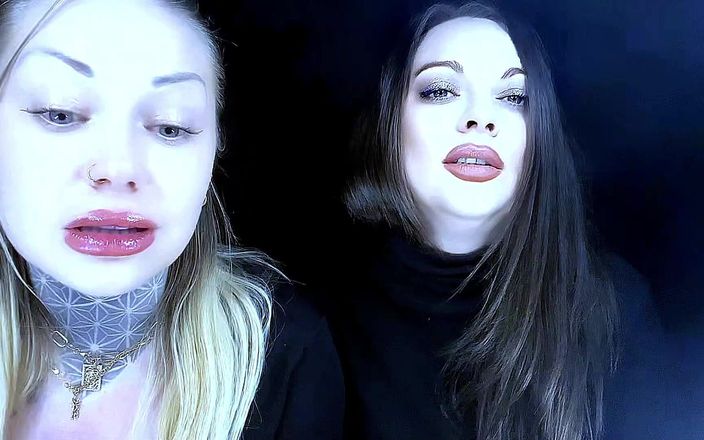 Goddess Misha Goldy: 작은 자지 굴욕으로 끝나는 흡연 페티쉬!