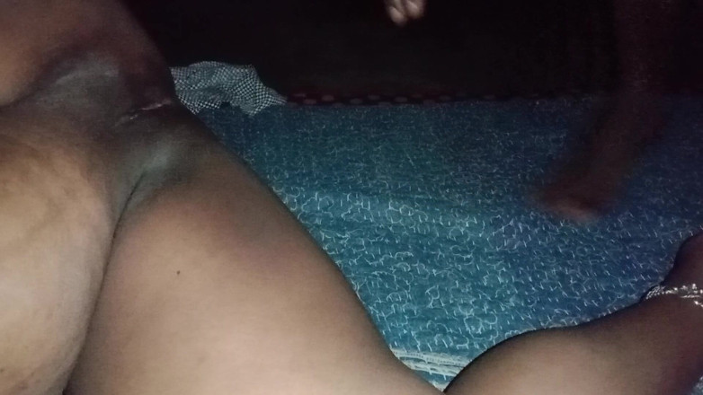 Sexy juli: Kongkek keras bhabhi Moti