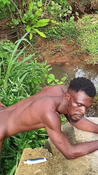 Ébano correu para sua vida depois de uma foda dura e impiedosa na selva
