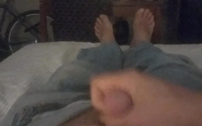 BigRedPicsnvids: Hairy Stepdad Bod and Average Cock