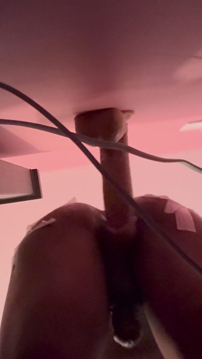 Bekimondragon: My First Dildo and It Feels Soft as Clouds