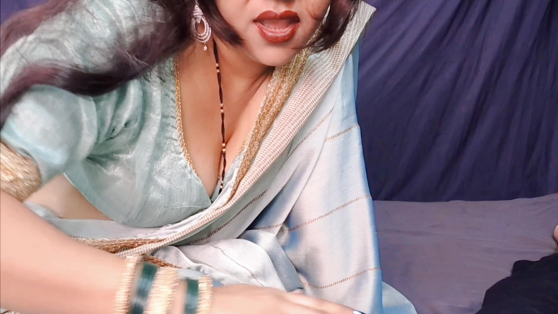 Sexykajalbhabhi: Sucked the Landlord's Dick and Made Him Ejaculate in Exchange...
