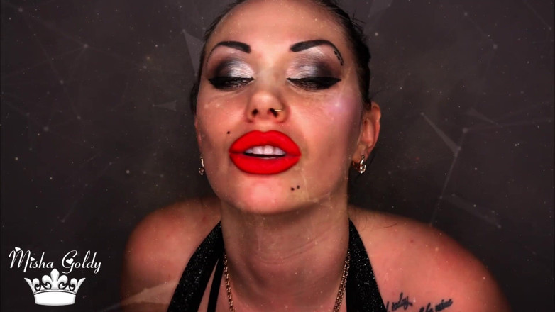 Goddess Misha Goldy: 今天我让你在我的大红唇上撸心！撸管指挥！