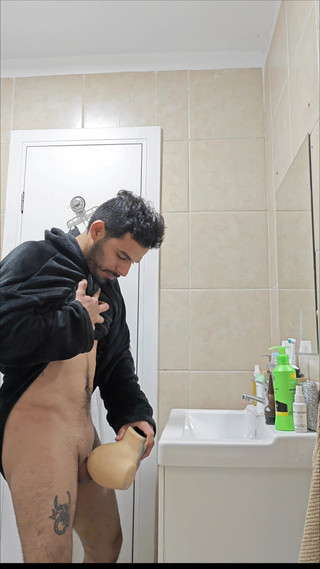 Grayalpha: Když má moje přítelkyně období, neví, že hra je stále zapnutá