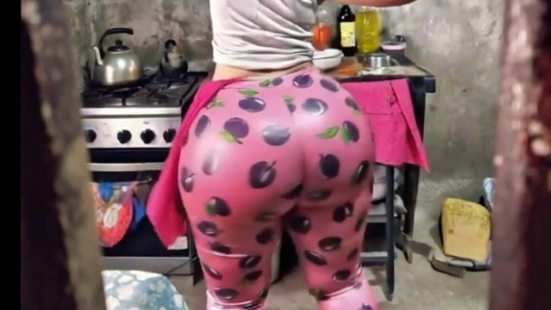 Xprohibidox1: Culona De Calza Rosa #3