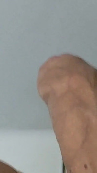 Quick Masturbation in the Bathroom with Cockroaches.