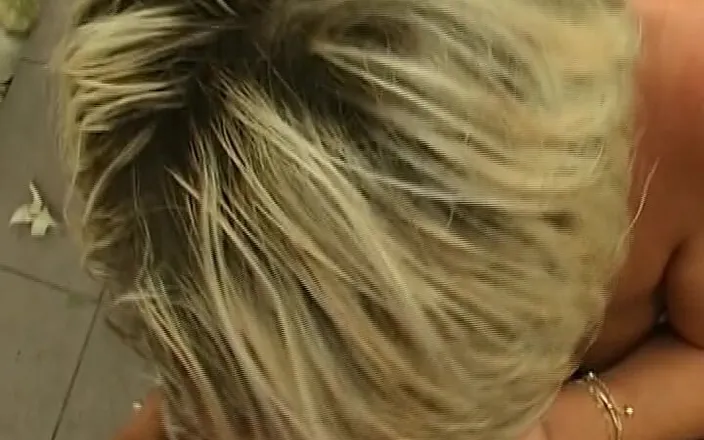 Hardcore German Club: She Is German Lady Who Likes to Suck Cock