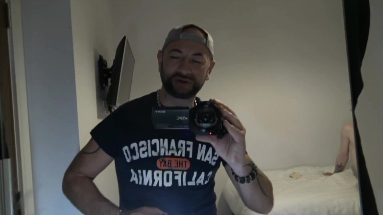 Gaybareback: Адам Пауер відтраханий без презерватива Джеймі Янгом