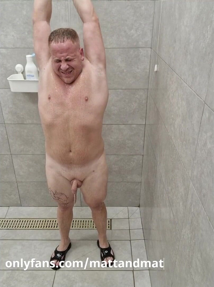 Matt_AP: Ginger gaat douchen in de sportschool, deel 2