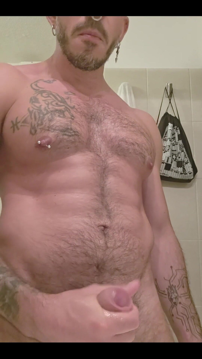 Max Xedephiro: No banheiro do hotel