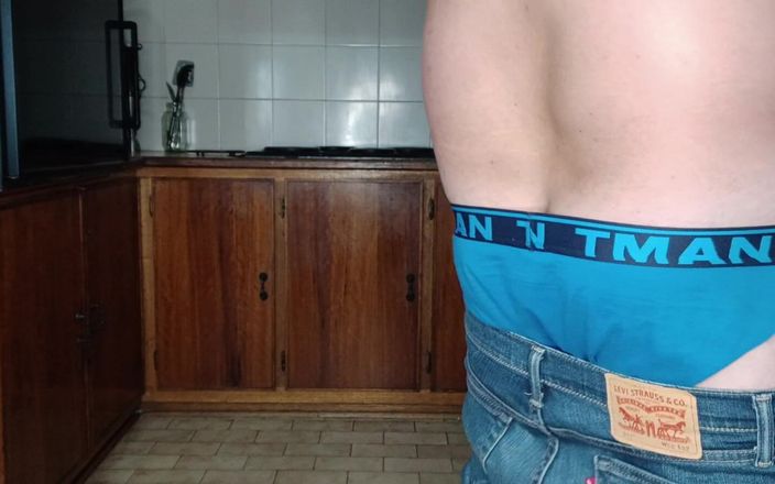 Bigjoefuckalott: Having Some Fun in the Kitche