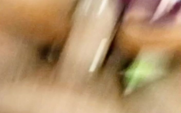 Milfta boohot: 私のブルネットの義理の妹の大きなお尻をファック