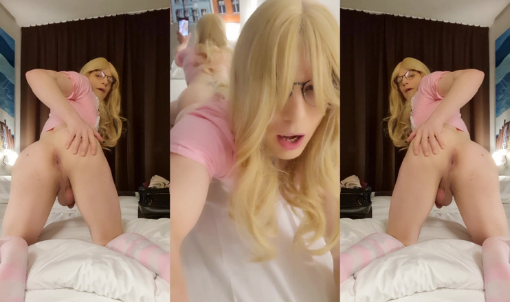 Sissy Adventures: Hotel Solo
