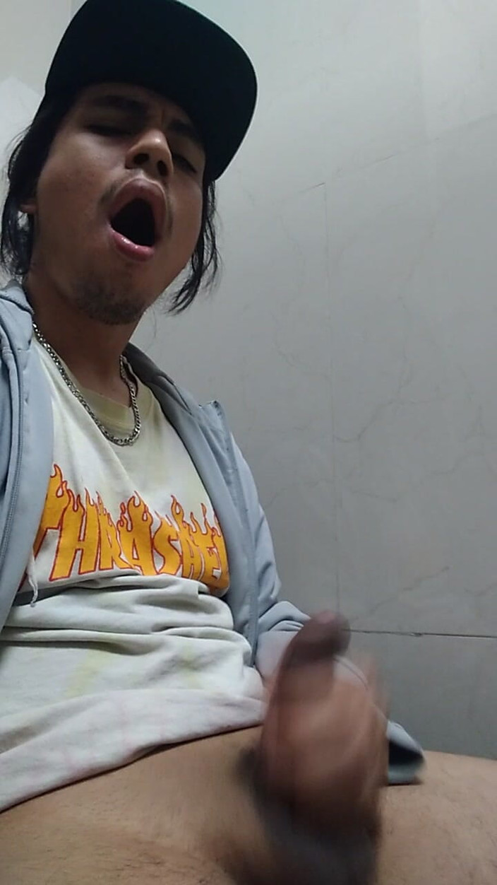 AlexAlejandro13: 공중 화장실