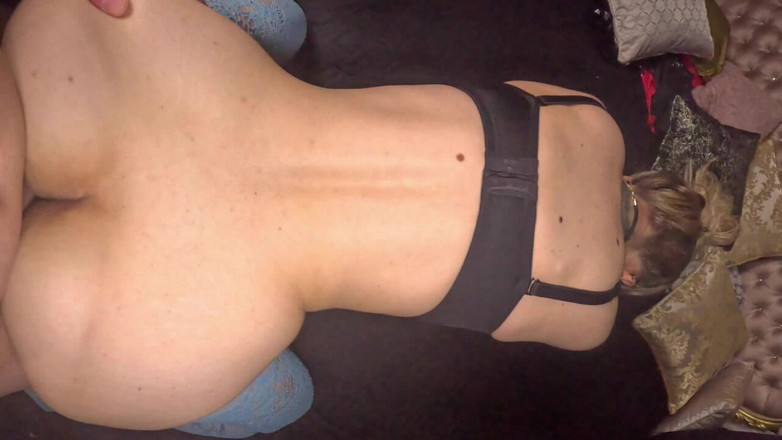 Beverly peach: क्विकी-गोरा मुर्गा से सवारी करता है!