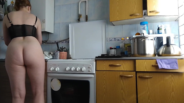 Assol: Quiero el culo de la madrastra de mi amiga, me...