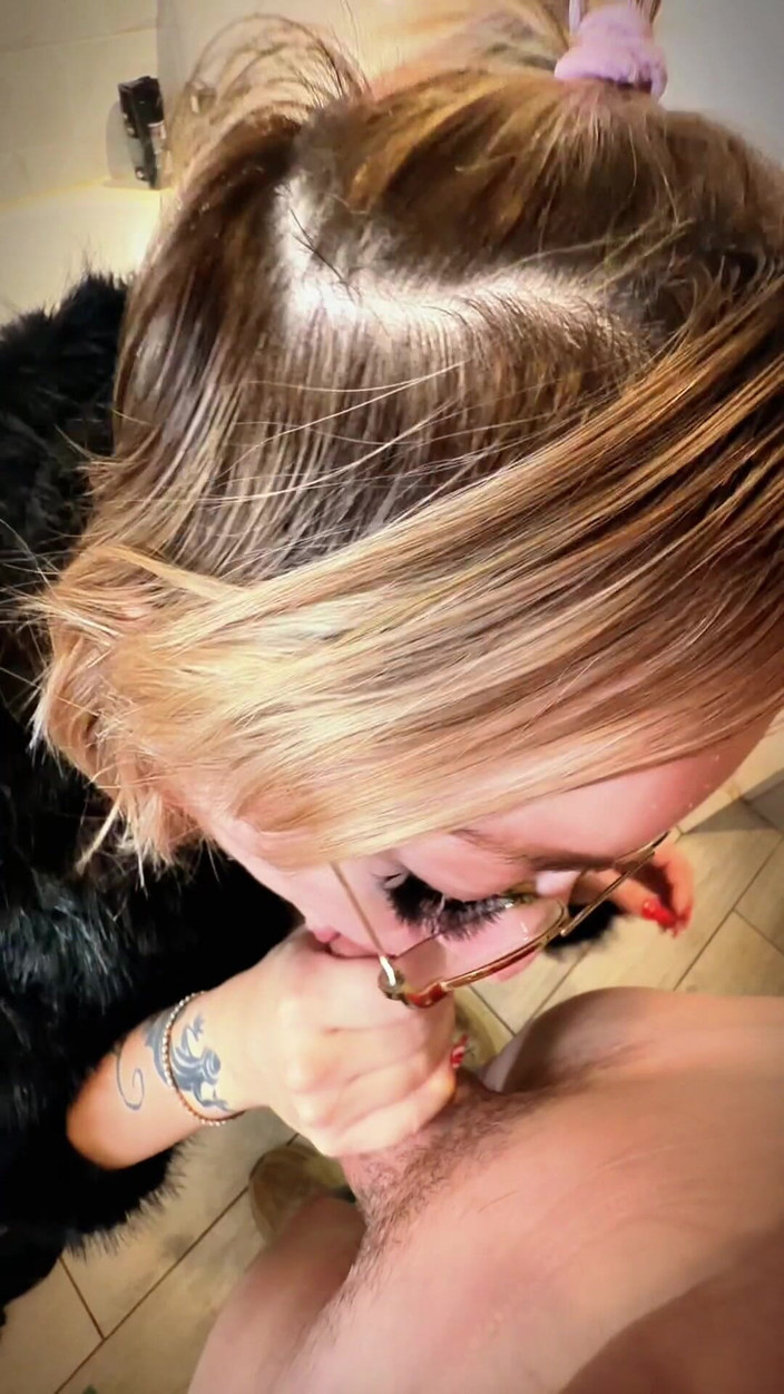 GIULIANA_OFFICIEL: Dbam o mojego colotaire, ssąc go