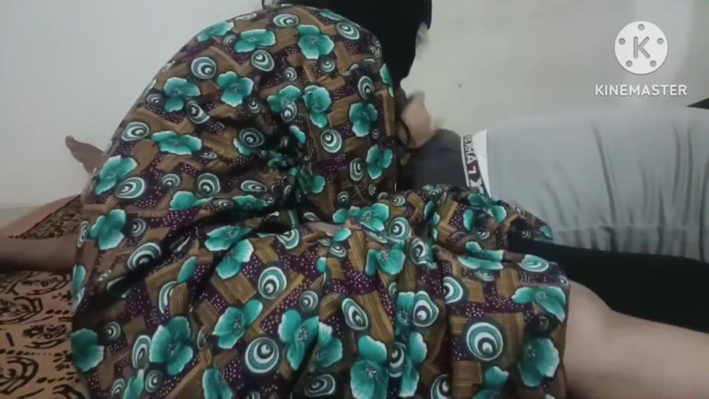 Meena aur James: Ginerele face sex cu soacra în camera ei când nimeni nu...