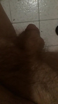 Eu mesmo, Werner Kurpjuweit, noite nua, mais pernas em close-up