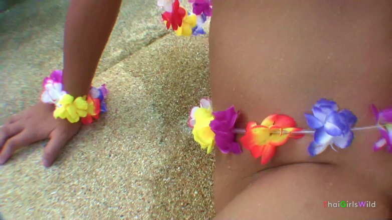 Thai Girls Wild: Süßestes thailändisches mädchen, sex am pool