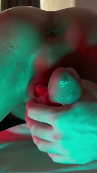 Qui Peut Prendre Cette Énorme Bite De Moi En Eux ?