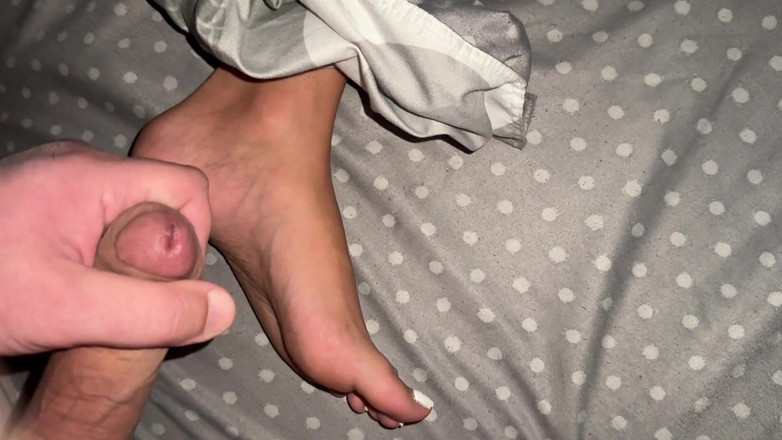 Emmy Kelle: Non Riesco a Smettere Di Venire Sulle Mie Suole