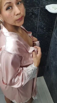 Mari mandi dengan saya cinta
