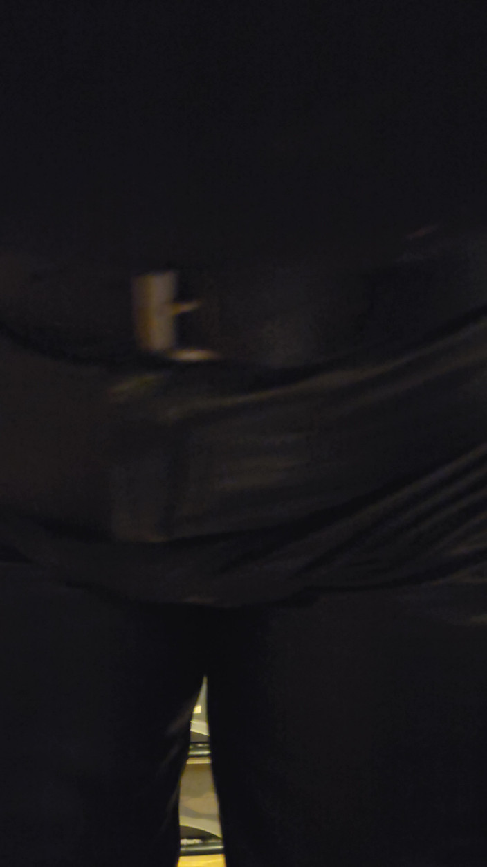 Leatherman63: Sborrata nei miei nuovi pantaloni di pelle