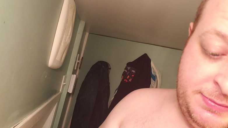 Charlieboy69: Futai adânc în gât de 11 inci cu vibrator ziua 7, partea 2