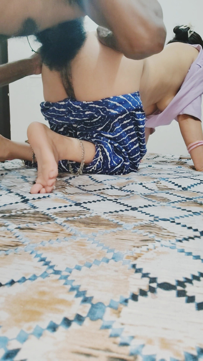 Aap ki Bhabi ji: Desi bhabhi ko dever ne a pecorina mi chudai duro