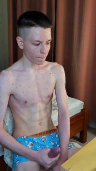 Ciężka robota z kutasem o 23 cm dla dużej spermy!
