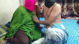 夫と村の妻 フルカビ臭のホットガール