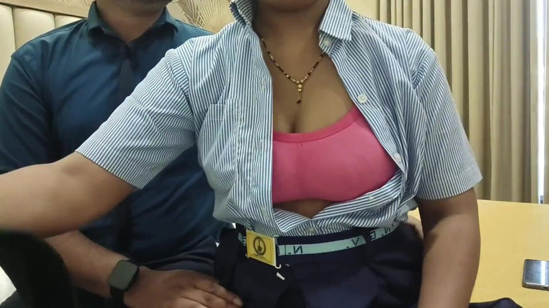 Mumbai Ashu: Video di sesso ragazza indiana del college