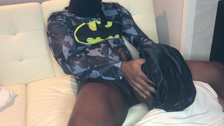 Wondahead21: Batman în blugi strâmți - curva Upclose - "sexy"