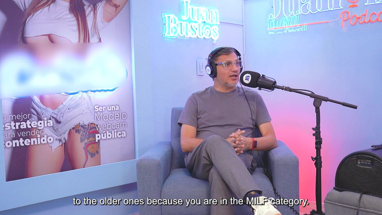 JuanBustos: Cristinavegas, en Latina webbkamera modell, bryter hennes klitoris ridning jävla...