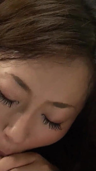 Japonská nevlastní matka s velkými prsy ošukaná nevlastním synem na castingu