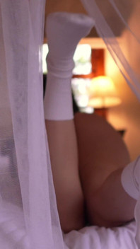 Sensuele Amateurpaar-seks - Schatje Krijgt Een Perfecte Neukpartij En Een Geweldige Creampie in Plaats Van Te Lezen!