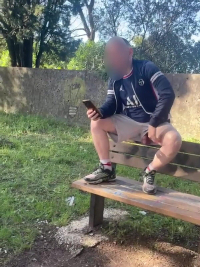 AmateurMates: Chico Amateur Perdió Una Apuesta Y Tuvo Que Exponer Y...