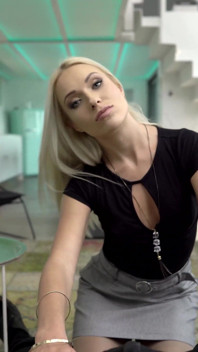 Vaše nádherná ex gf Angelika Grays je připravena vás znovu ošukat v POV