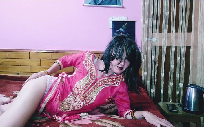 Bolly Karma: 新惊喜 - 美丽的女孩。