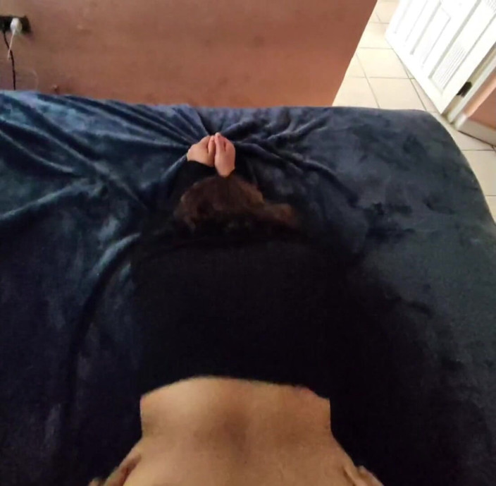 Moo DBOXXX: ฉันทําความสะอาดตูดเธอและเริ่มเย็ดเธอทั้งวัน