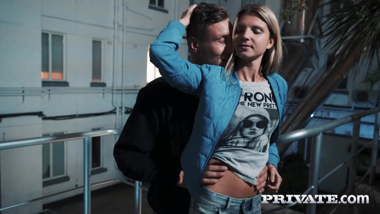Private.com: Nastolatka Gina Gerson w ostrym seksie analnym