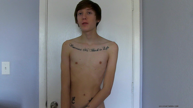 Teach Twinks: Интервью с новым пареньком-твинком Nick