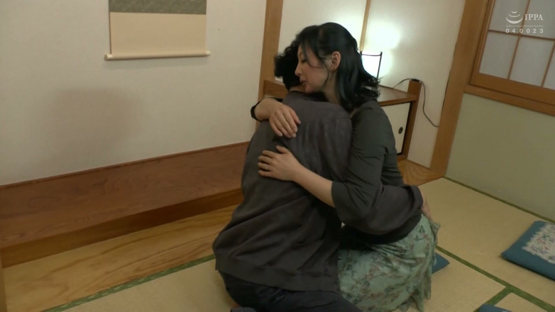 MBM3988: The Mature Who Came to My Friend's House Was My...