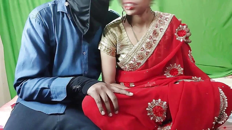 sakshi_raniii: Дези занимается сексом со сводной сестрой, впервые наслаждающейся хуем сводного брата в ее горячей розовой киске