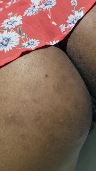 Lass uns mit mir teilen und herumficken, geile heiße ehefrau in echtem selbstgedrehten amateur-dreier-sex